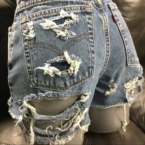 Women's High Waist DISTRESSED Levi's Made to Order